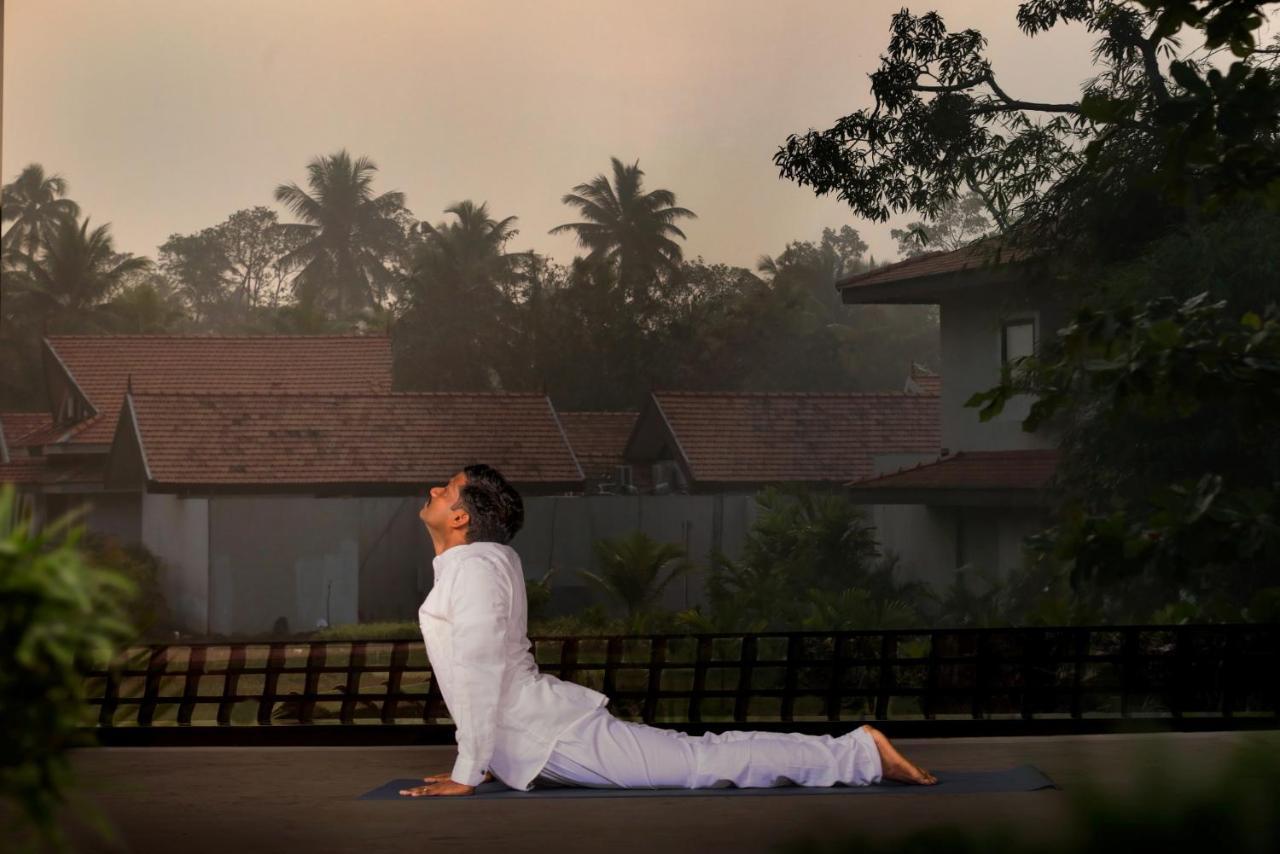Niraamaya Wellness Retreats Backwaters And Beyond Kumarakom Exterior photo